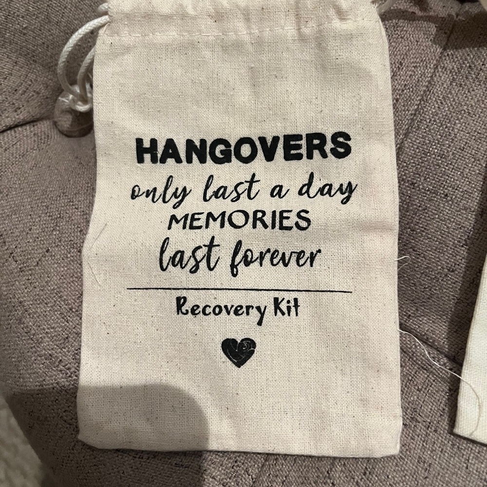 15 Hang over kit bags